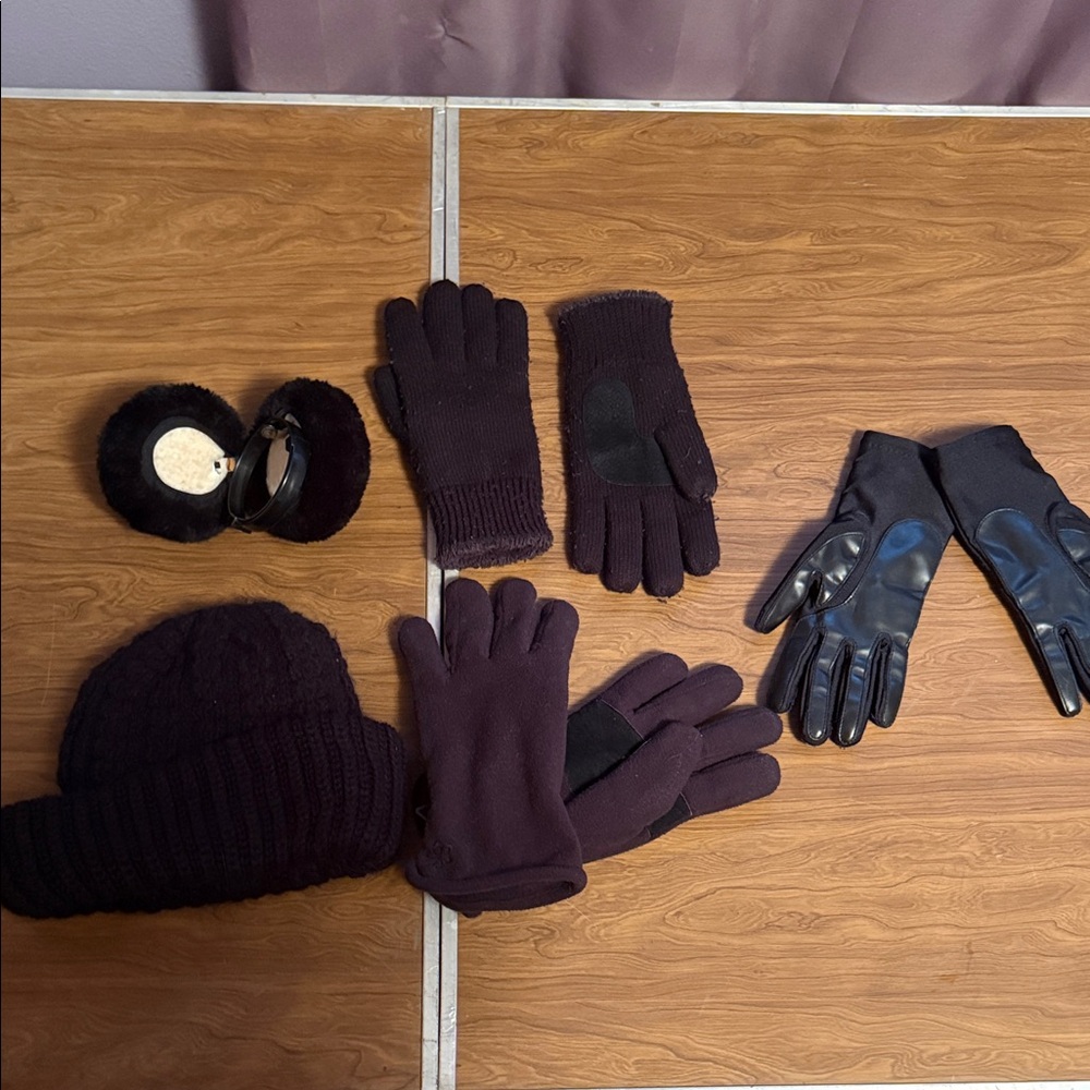 Women’s Black and Brown Winter Accessory Set